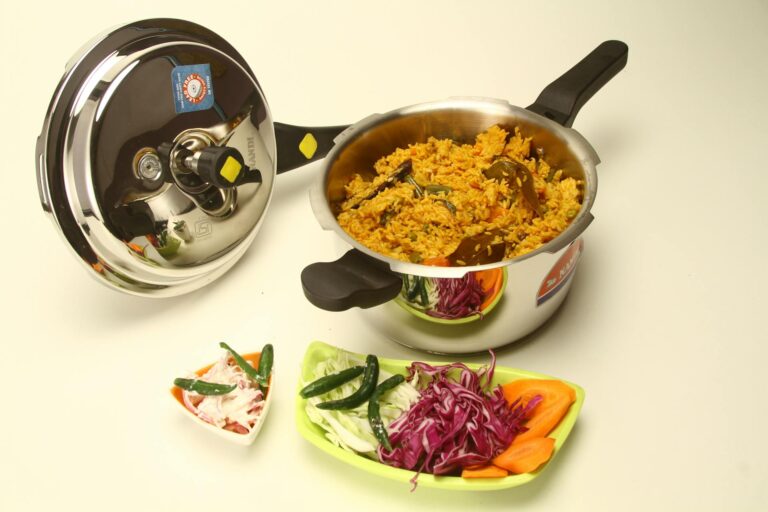 3 litre vs 5 litre pressure cooker for indian family